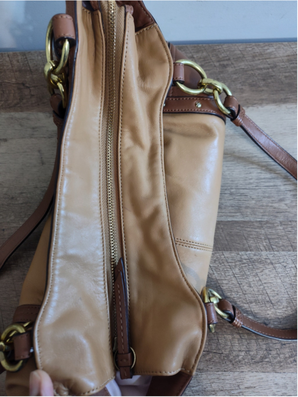 Women's Coach Shoulder Bag Tan and Brown Leather - Picture 7 of 13
